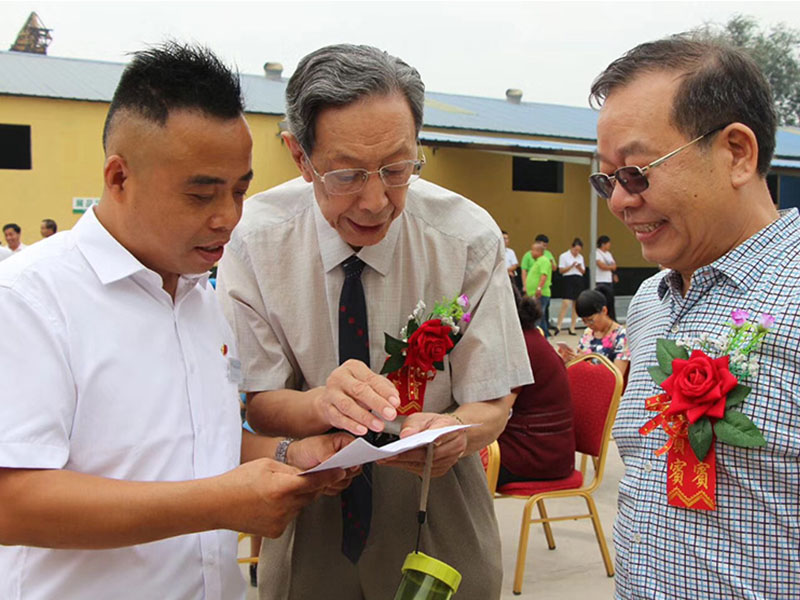 姜永嘉教授來糧好倉儲指導(dǎo)工作